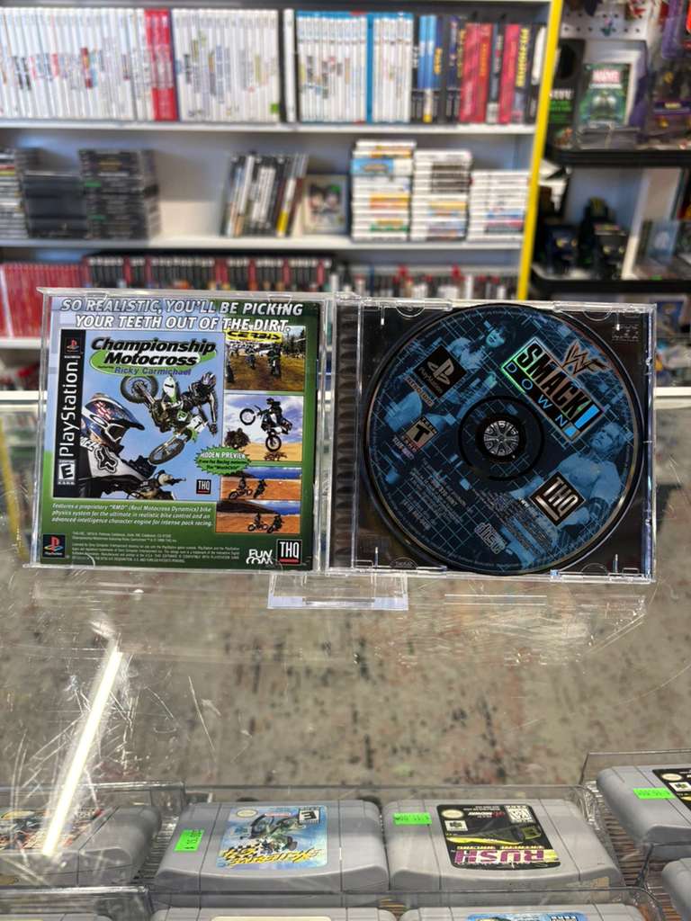 WWF SmackDown! - PlayStation
