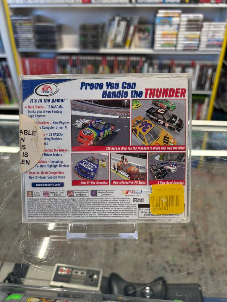 NASCAR 2000 - PlayStation