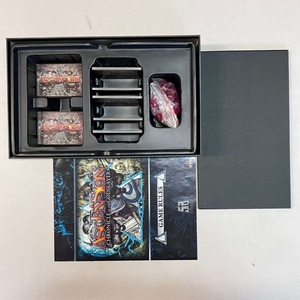 Ascension Chronicle of the Godslayer - Board Game